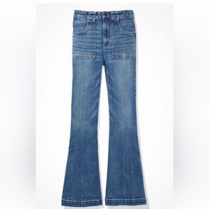 American Eagle Next Level Super Hi Rise Flare 6L